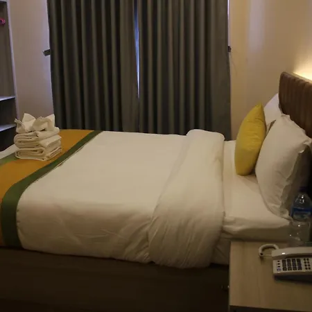 Yatri Kunja Hotel